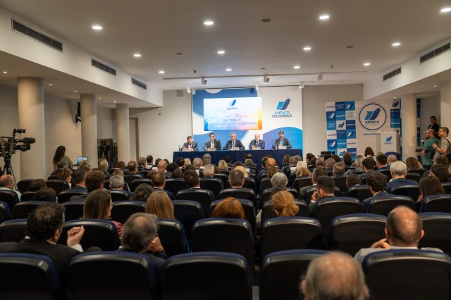 Santalices agradece o traballo de ANFACO-CECOPESCA e as 250 empresas integradas por contribuír a edificar “un futuro de esperanza”